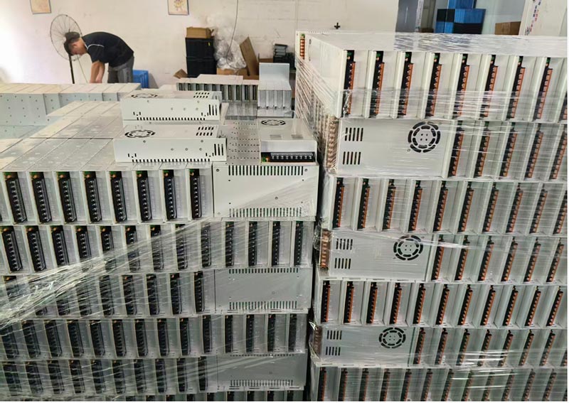 Получите комплексное представление о процессе производства и отгрузки импульсных источников питания.